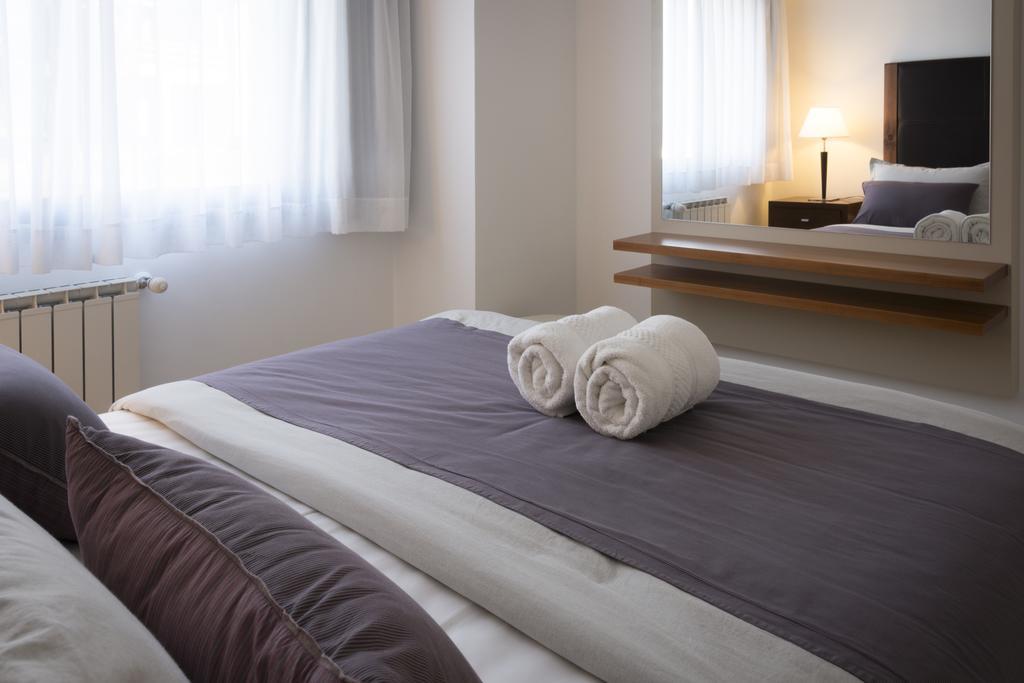 Ville Saint Germain Apart Hotel & Spa Carilo Room photo