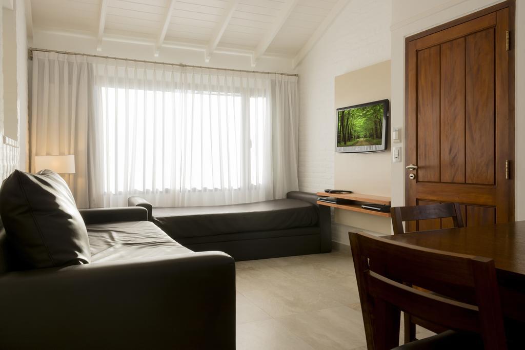 Ville Saint Germain Apart Hotel & Spa Carilo Room photo