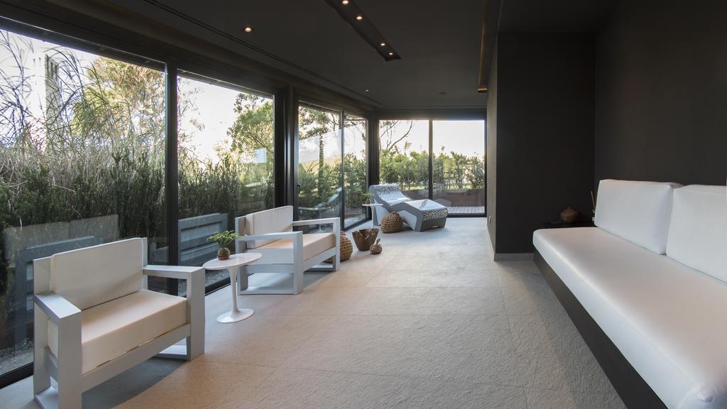 Ville Saint Germain Apart Hotel & Spa Carilo Exterior photo